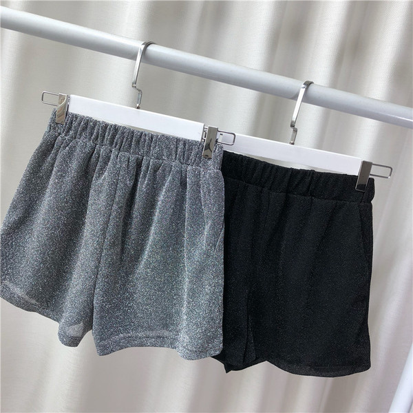 Pantaloni scurți de damă cu talie înaltă - două culori