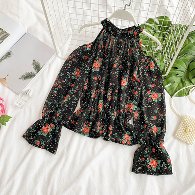 Női ing nyitott vállú, virágos motívumokkal több színben