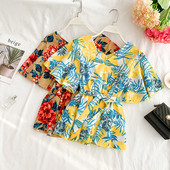 Stílusos női blúz rövid ujjal és övvel több színben