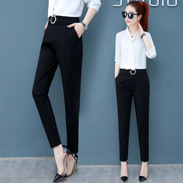 Forma női nadrág fekete színben, csattal