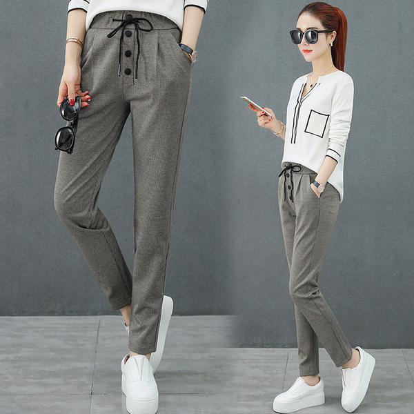 Γυναικεία παντελόνια με κουμπιά και κορδόνια