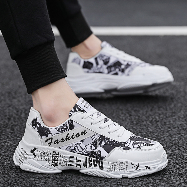 Aktuális férfi tornacipő durva talppal