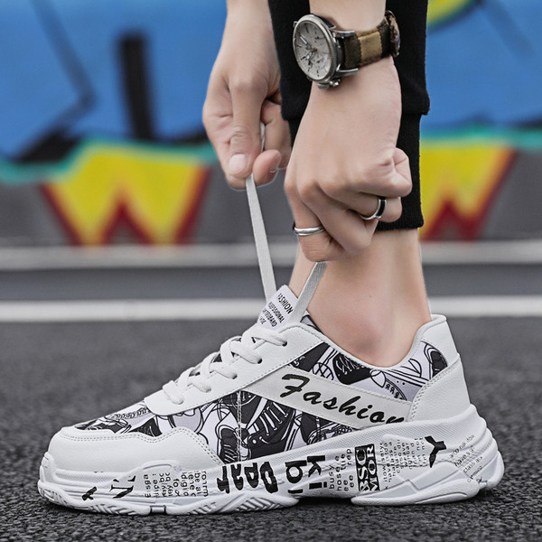 Aktuális férfi tornacipő durva talppal