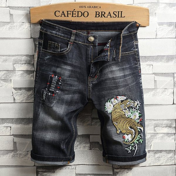 Blugi moderni pentru barbati scurti cu broderie