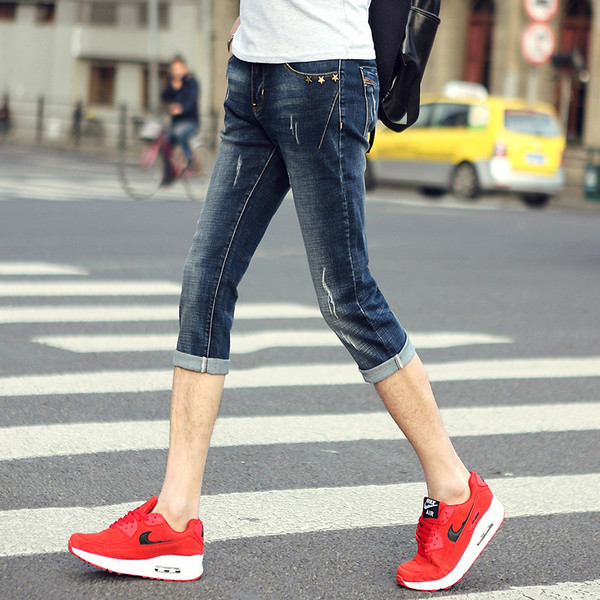 Blugi scurti casual de barbati cu elemente metalice