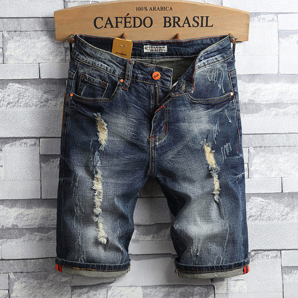 Férfi modern rövid farmernadrág szakadt motívumokkal