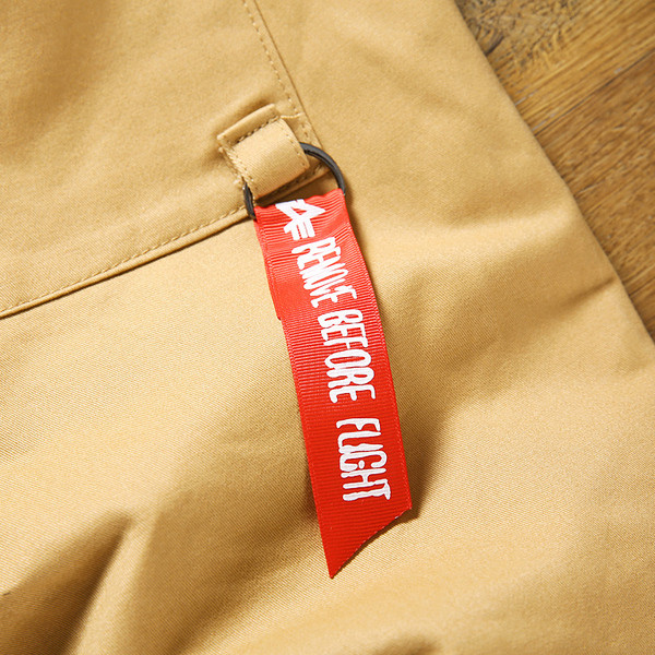 Aktuális férfi rövidnadrág négy színben