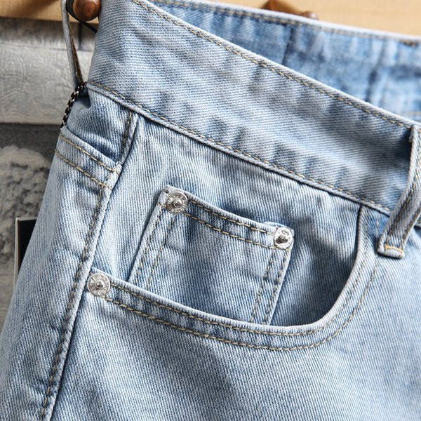 Blugi scurti simpli pentru bărbați în albastru