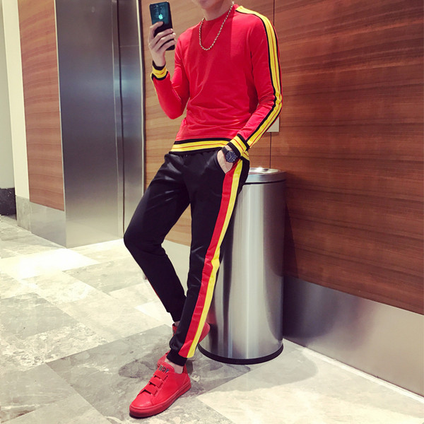 Sportos férfi szett színes szegéllyel két modellben