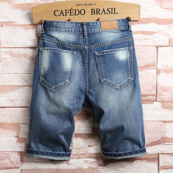 Alkalmi férfi rövid farmernadrág kék emblémákkal