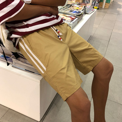 Alkalmi férfi rövidnadrág több színben, színes szegéllyel