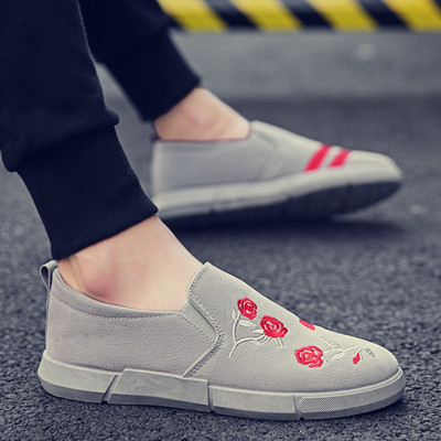 Alkalmi mokaszinok férfiaknak több színben hímzéssel