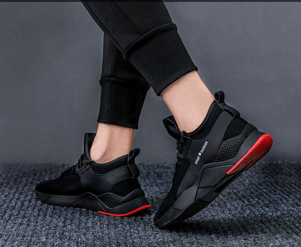 Adidasi sport barbati cu talpa groasa de culoare neagra - doua modele