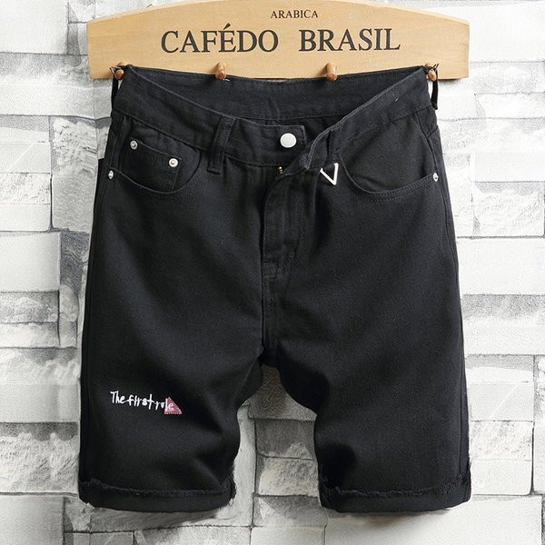 Fekete színű férfi rövidnadrág felirattal