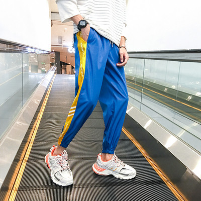 Αθλητικά ανδρικά εσώρουχα με επιγραφές σε τρία χρώματα