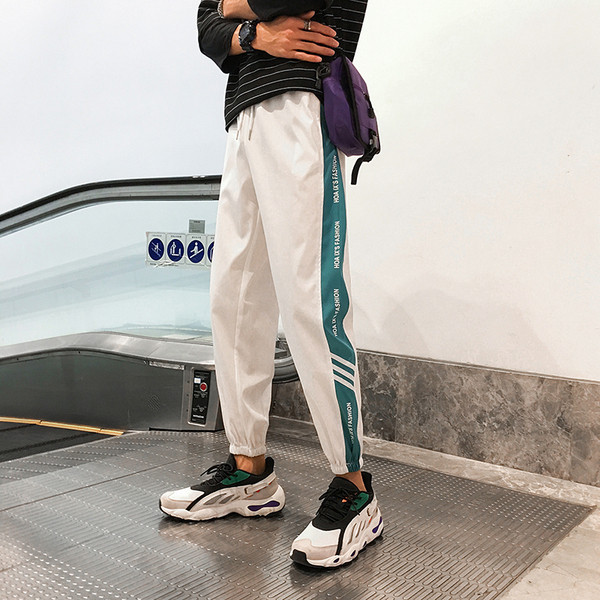 Αθλητικά ανδρικά εσώρουχα με επιγραφές σε τρία χρώματα