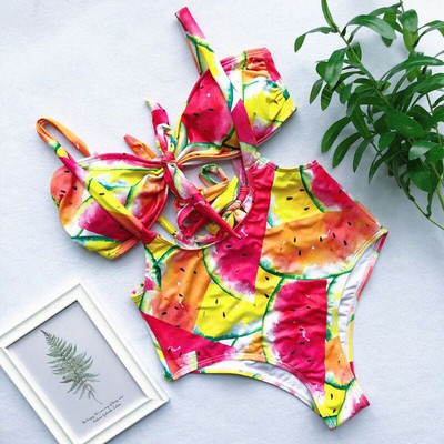 ÚJ női fürdőruha modell három színben