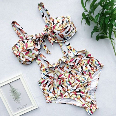 ÚJ női fürdőruha modell három színben