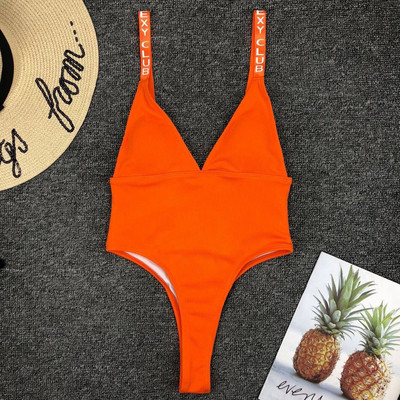 Costum de baie la zi pentru doamne în alb și portocaliu cu inscripția pe bretele