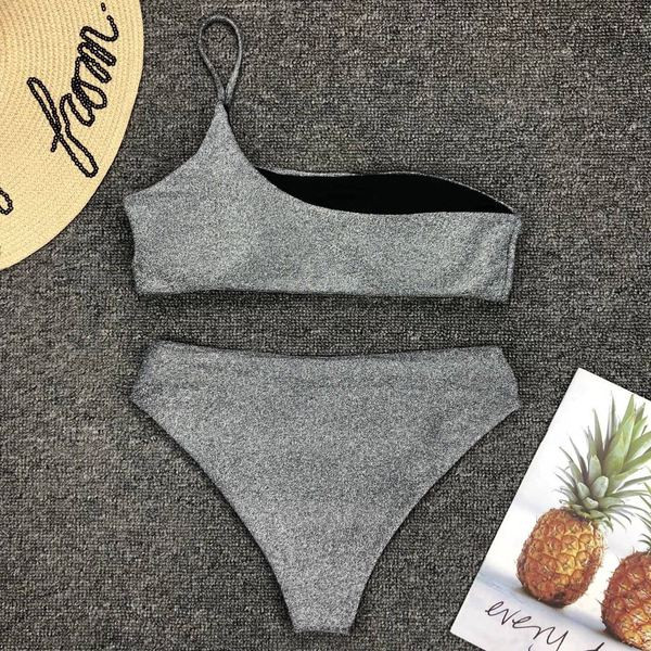 НОВО стилен бански костюм от две части за дамите в сребрист и златист цвят