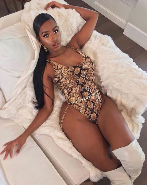 Costum de baie complet NOU modern cu imprimeu animal