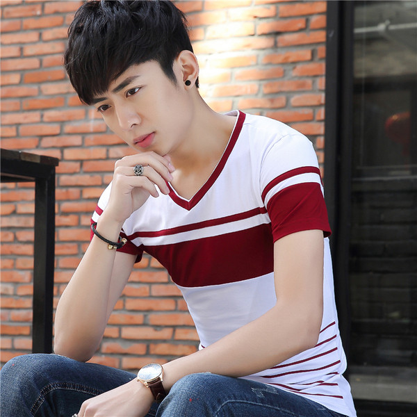 Aktuális V-nyakú férfi póló, két színben