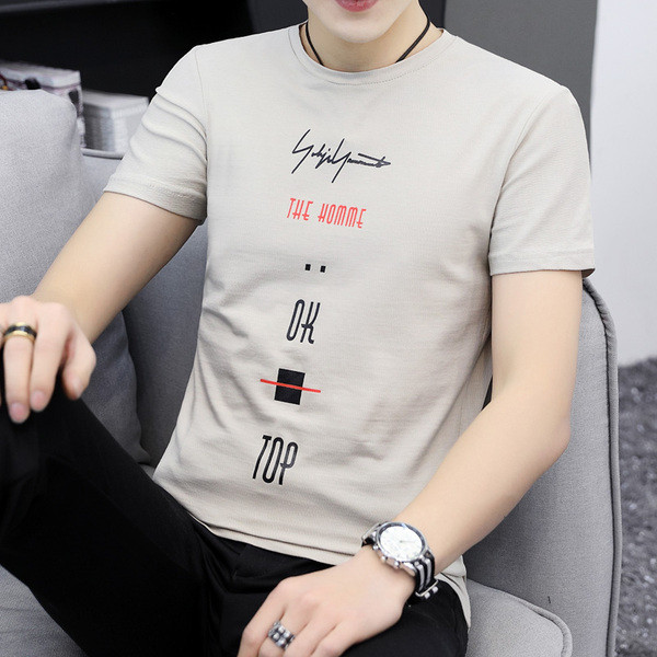 Ανδρικό μπλουζάκι με επιγραφές σε τρία χρώματα