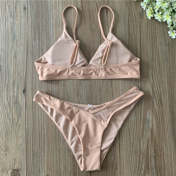 Model de costum de baie elegant, curat, în trei culori