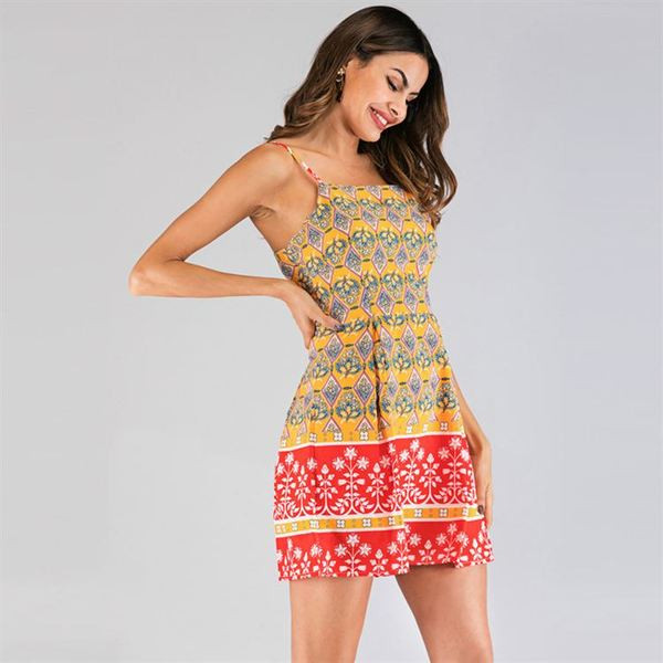 Γυναικείο φλοράλ φόρεμα σε φαρδύ μοντέλο