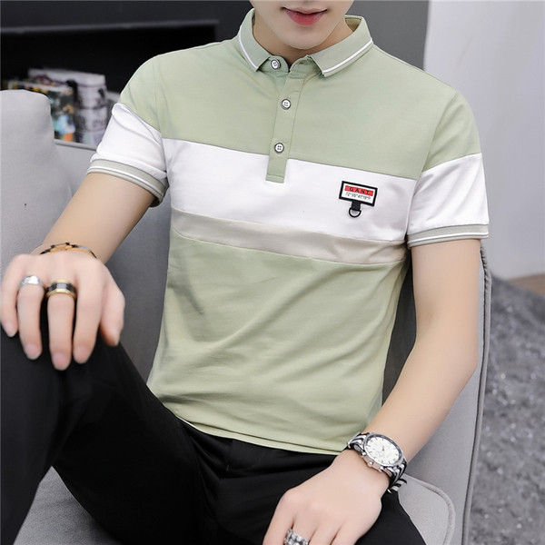 Tricou barbatesc cu guler si emblema in trei culori