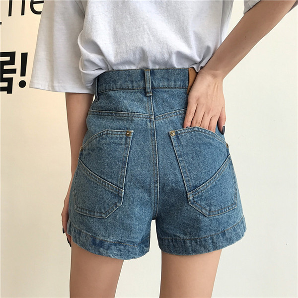 Pantaloni scurți din denim cu talie înaltă în albastru