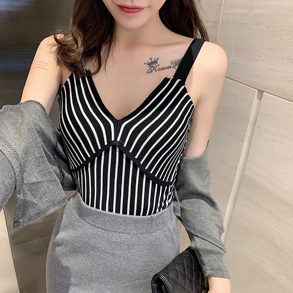 Maieu modern de damă cu dungi în patru culori