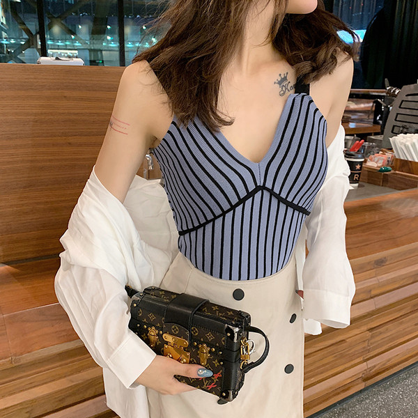 Maieu modern de damă cu dungi în patru culori