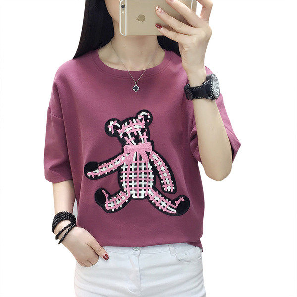 Stílusos női póló hímzéssel és O-nyakú két színben