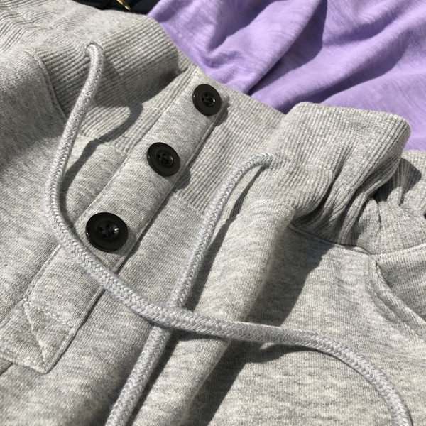 Alkalmi rövidnadrág magas derékkal és megkötővel három színben