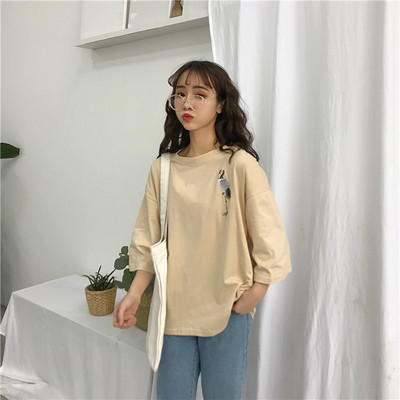 Stílusos női póló több színben hímzéssel