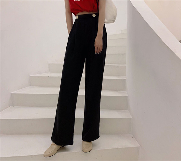 Stílusos női nadrág magas derékkal és gombokkal