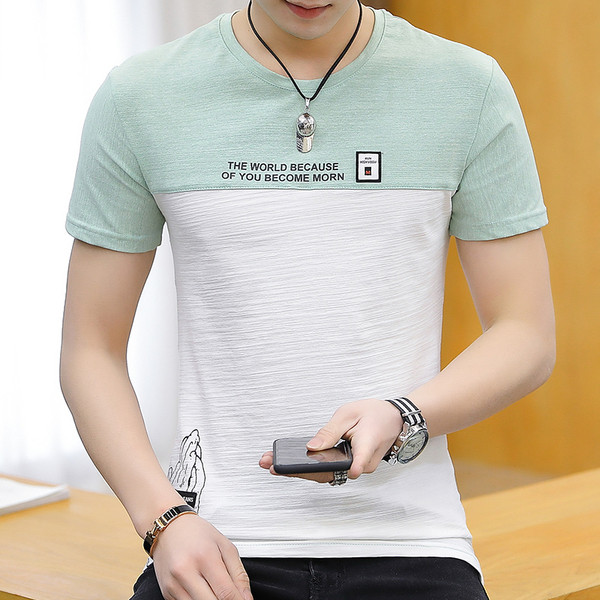 Aktuális férfi póló feliratokkal és rárakással három színben