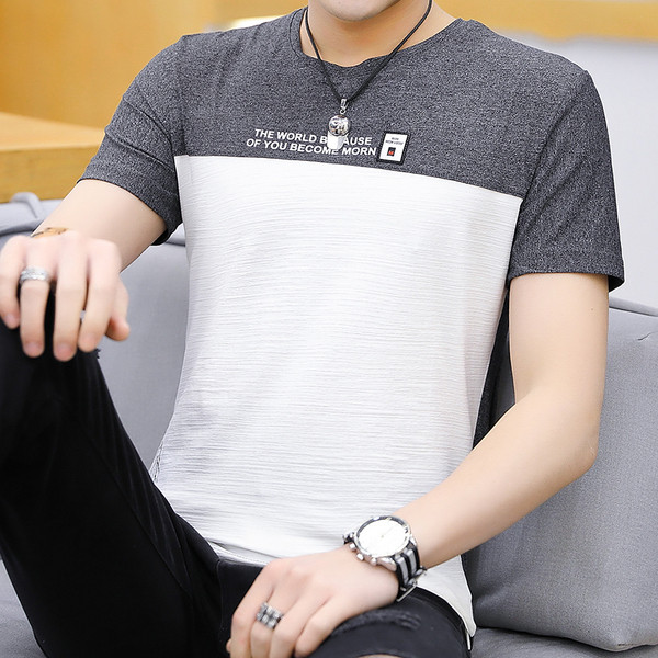 Aktuális férfi póló feliratokkal és rárakással három színben