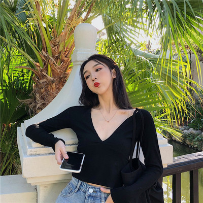 Lezser női blúz három színben V-nyakkal