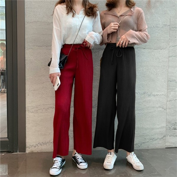 Pantaloni casual dama plisati cu talie inalta