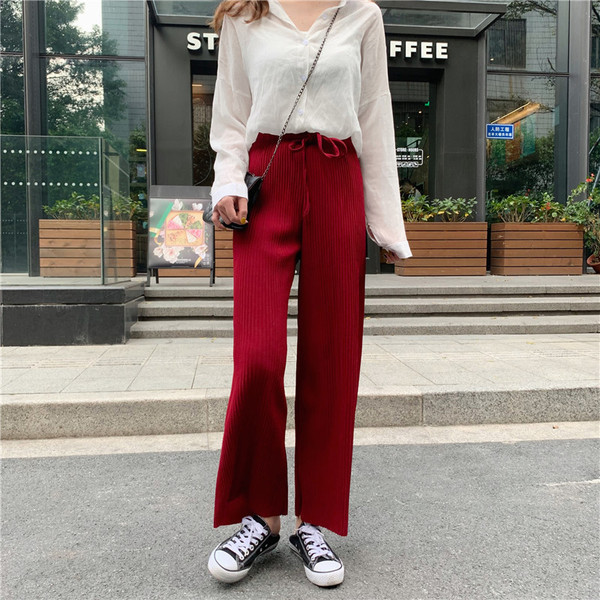 Pantaloni casual dama plisati cu talie inalta