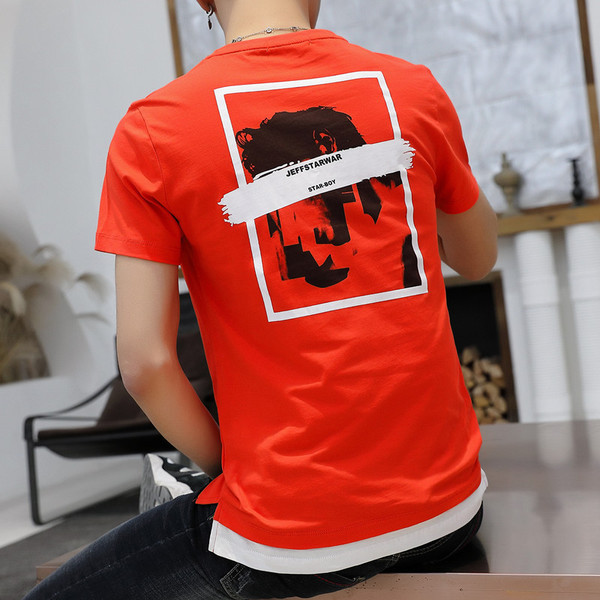 Alkalmi férfi póló rátéttel, négy színben