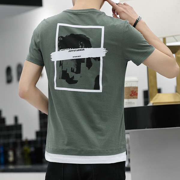 Alkalmi férfi póló rátéttel, négy színben