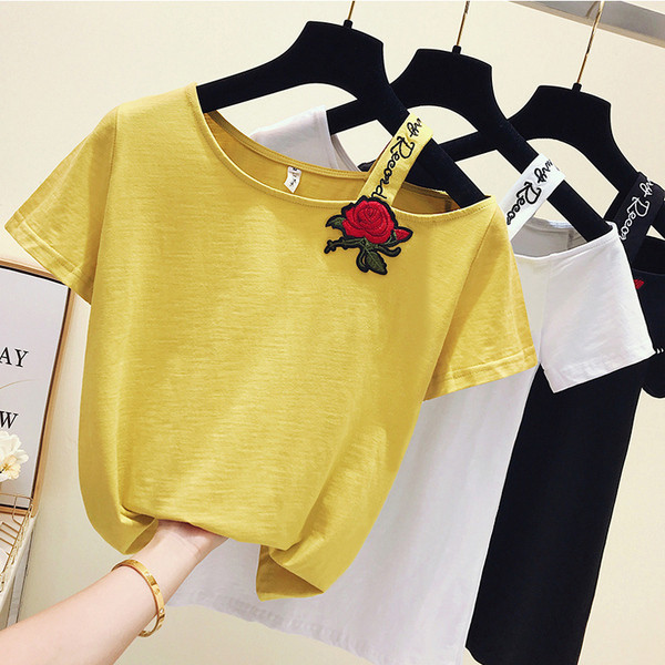 Κομψά γυναικεία μπλουζάκια με κέντημα σε κίτρινο, λευκό και μαύρο χρώμα