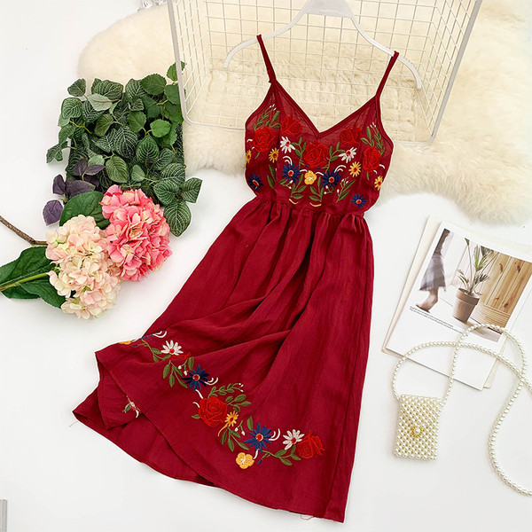 Rochie de vara dama cu broderie florala in mai multe culori