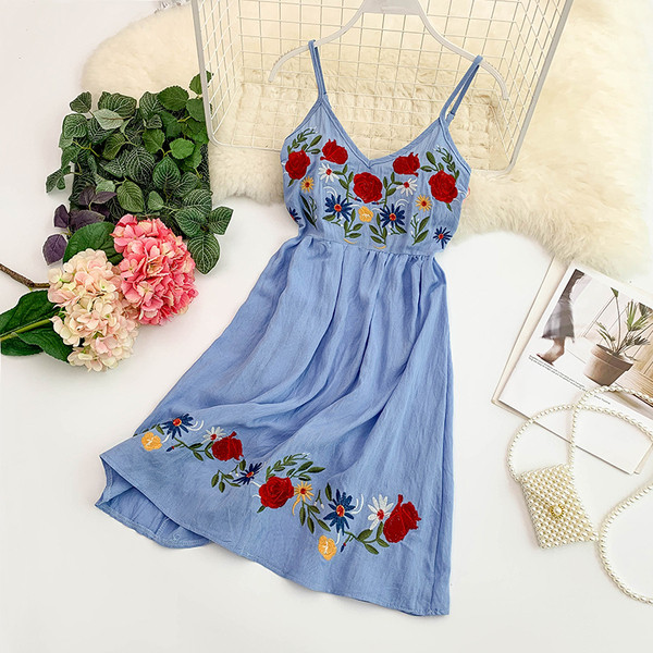 Rochie de vara dama cu broderie florala in mai multe culori