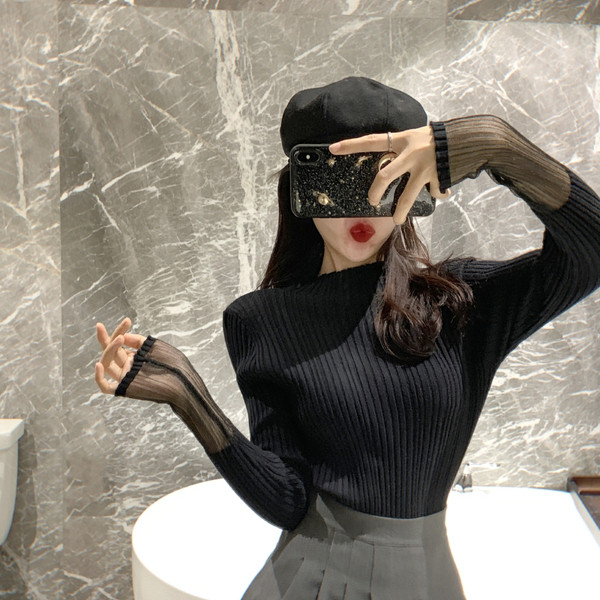 Modern női blúz két színben, csipkével