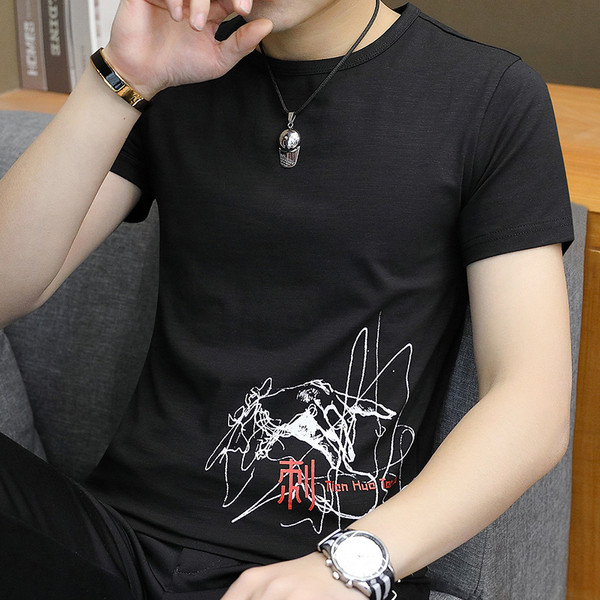 Modern férfi póló rátéttel, három színben