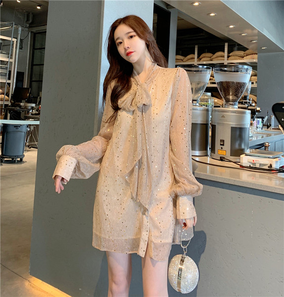 Rochie eleganta de dama cu paiete si panglica